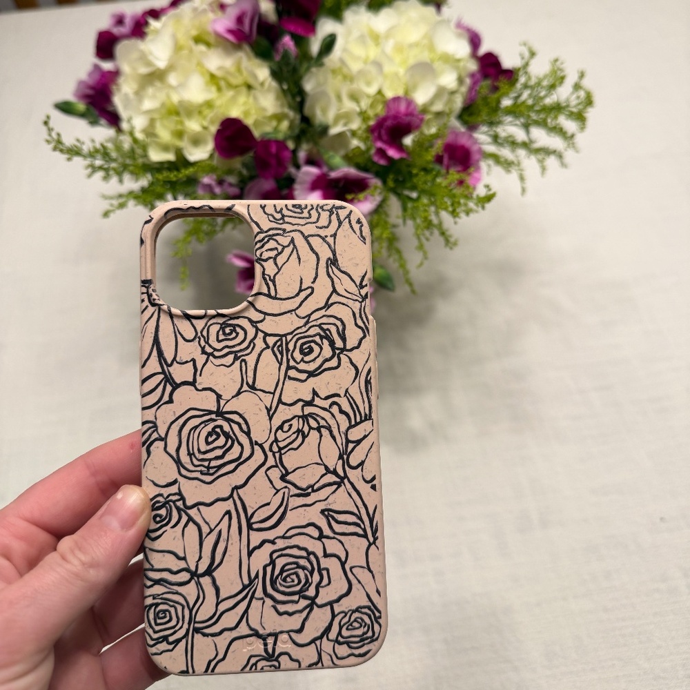 iPhone 14 or 16e compostable Pela case